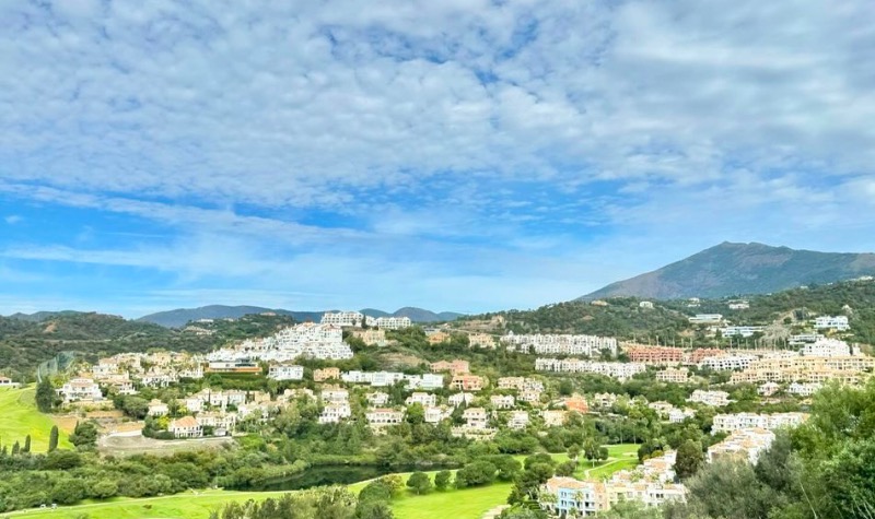 Why should you consider buying a home in Benahavis?